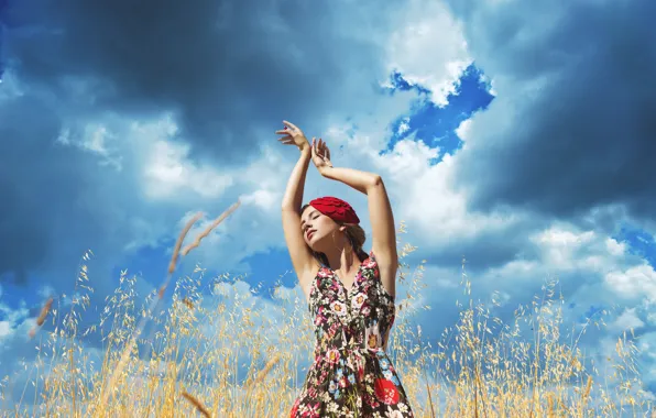 Picture summer, the sky, girl, nature, hands