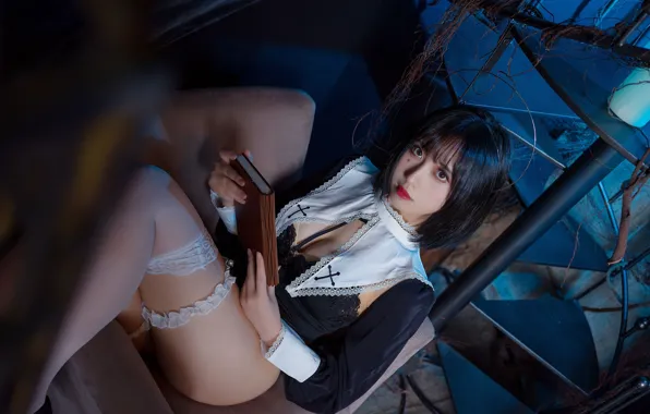 Look, brunette, neckline, book, Asian, cleavage, halo, halo