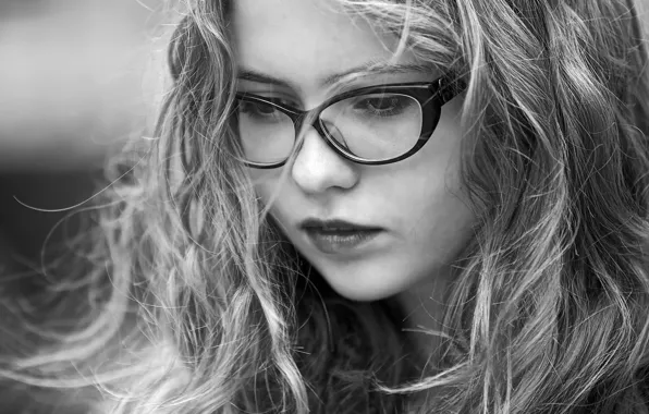 Picture girl, reverie, portrait, glasses, curls, street walk