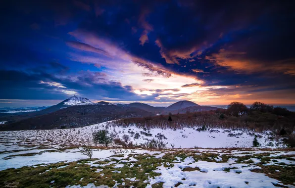 Winter, snow, sunset, mountains, the steppe