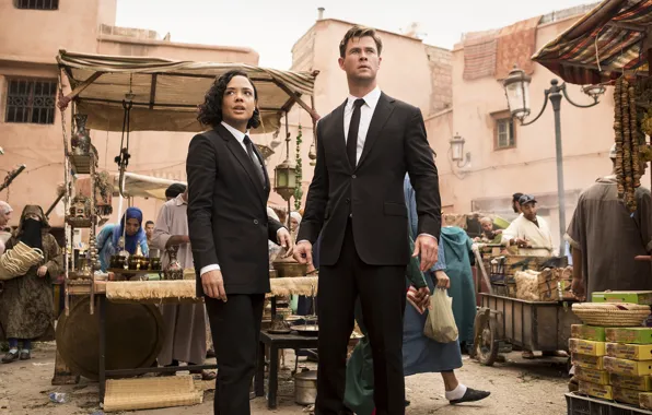 Girl, male, Chris Hemsworth, Tessa Thompson, Men in black, Men in Black International