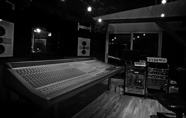 Studio, Remote, Entry