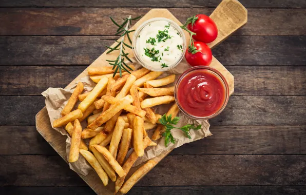 Picture french fries, rosemary, Portion, sauce tomatoes