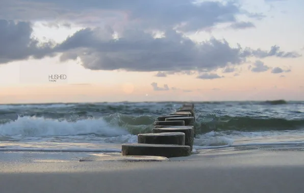 Wave, posts, Sea