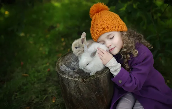 Picture stump, girl, rabbits, curls, cap