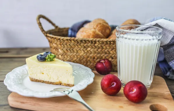 Glass, milk, blueberries, pie, plum, cakes, cheese, casserole