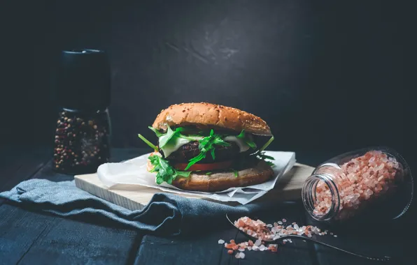 Pepper, hamburger, Patty, bun, salad