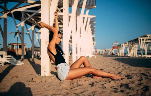 Picture girl, beach, Model, shorts, long hair, legs, photo, barefoot