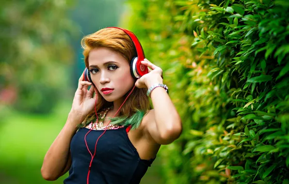 Picture girl, music, headphones