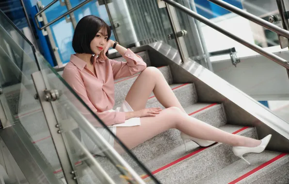 Pose, model, skirt, portrait, makeup, figure, brunette, hairstyle