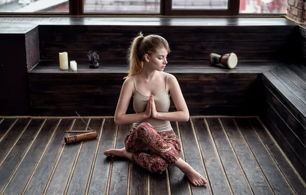 Picture girl, pose, model, portrait, candles, Mike, meditation, Lotus