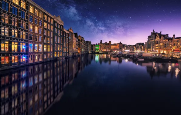 Picture the sky, stars, night, the city, Amsterdam, Netherlands, the milky way