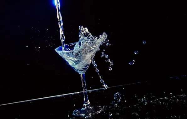 Picture BACKGROUND, WATER, DROPS, BLACK, SQUIRT, GLASS, JET, GLASS