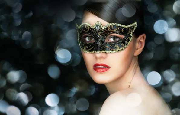 Picture look, girl, brunette, mask, green-eyed