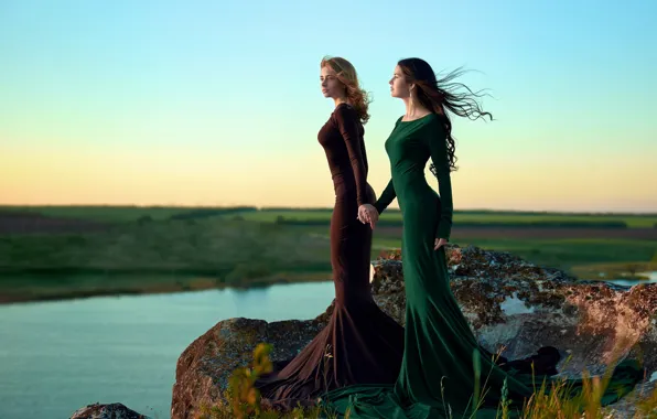 Two girls, figure, dresses, Degtyareva Anna, on the edge of the earth