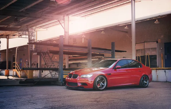 Picture red, bmw, red, Blik, the room, e90, wheelsбмв