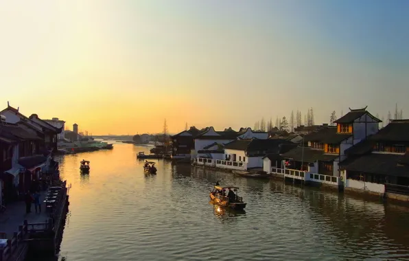 Picture river, dawn, wooden boats, wooden houses, Chinese boats, houses on the water
