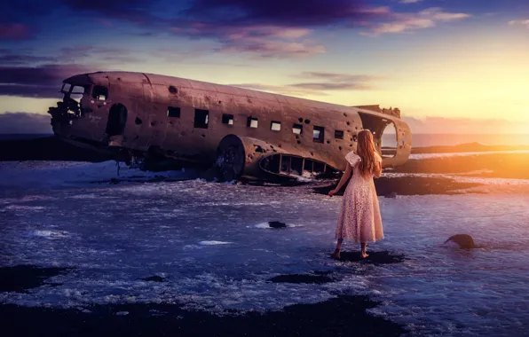 The wreckage, girl, the plane, TJ Drysdale, Missing