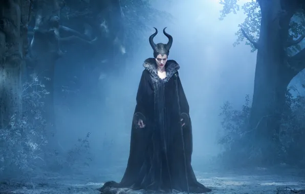 Picture forest, night, the film, horns, staff, witch, rod, Maleficent