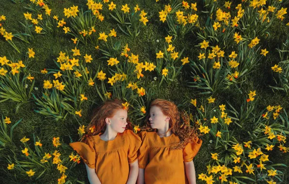 Picture girl, freckles, red hair, daffodils, Darya Bilyk