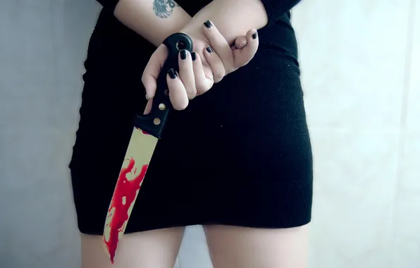 Girl, the situation, knife