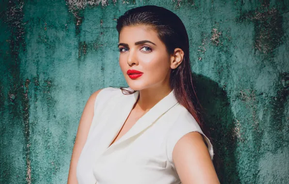 Picture look, background, wall, portrait, makeup, actress, brunette, hairstyle