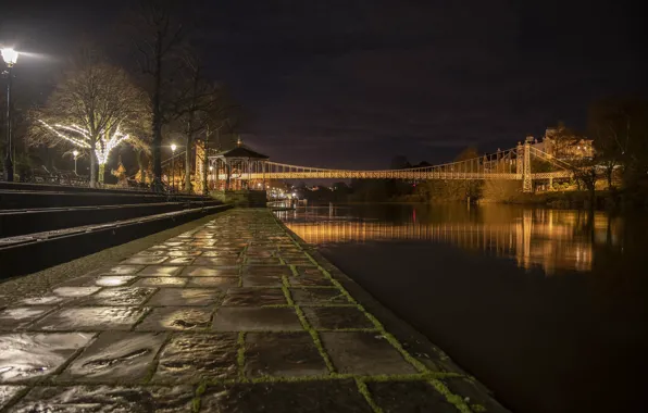 Chester, England, River Dee, Chester Castle, Queens Park Bridge