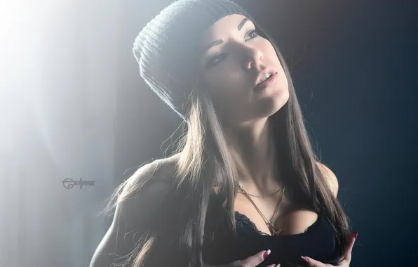 Chest, look, light, sexy, passion, hat, lips, touch