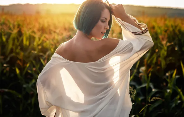 Field, the sun, sexy, pose, model, body, makeup, figure