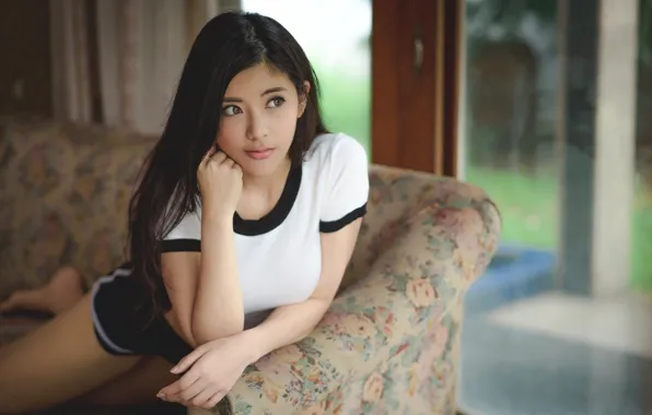 Girls, black hair, looking away, Asian model, hands on cheek
