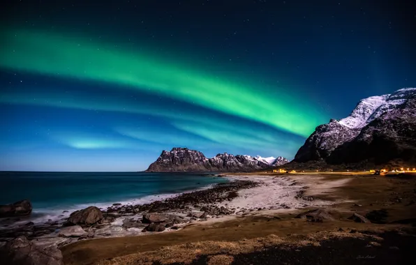Picture sea, mountains, shore, Northern lights