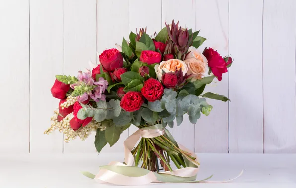 Picture greens, roses, bouquet, tape