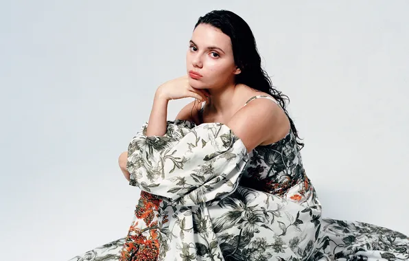 Look, background, portrait, makeup, dress, actress, brunette, hairstyle