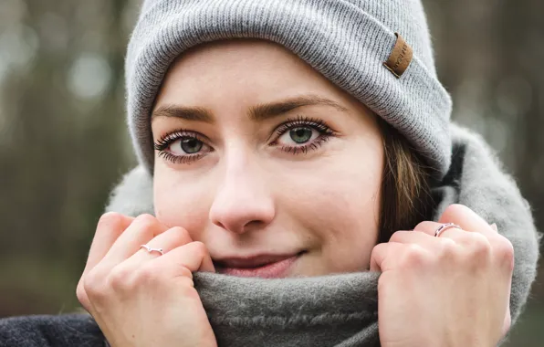 Picture look, girl, close-up, face, hat, portrait, hands, coat