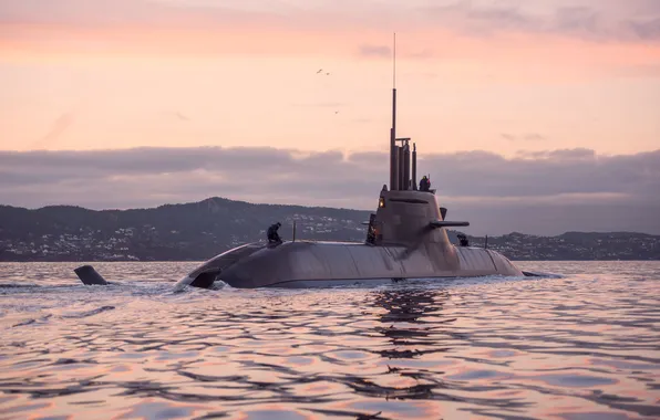 Submarine, The German Navy, diesel-electric, U-32