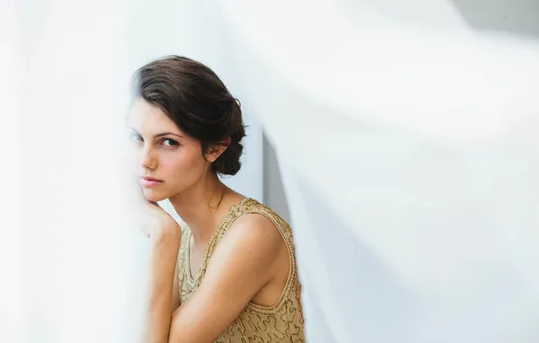 Look, girl, brunette