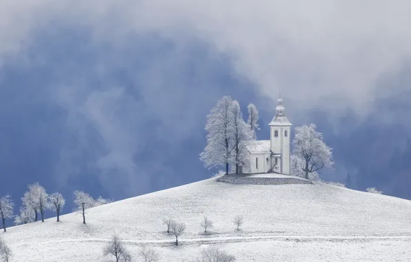 Slovenia, St Thomas Church, Gorenje Vas-Poljane, The Wrong Hill