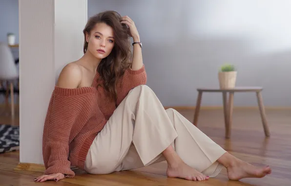 Picture look, girl, pose, feet, shoulder, on the floor, pants, sweater