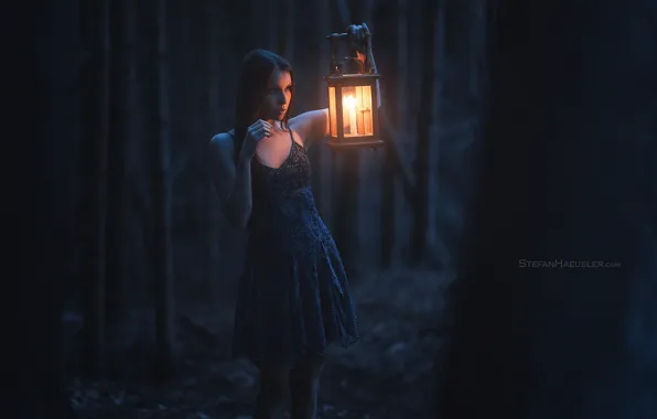 FIRE, FOREST, NIGHT, CANDLE, LANTERN, Viktoria Kummer, photographer Stefan Hausler