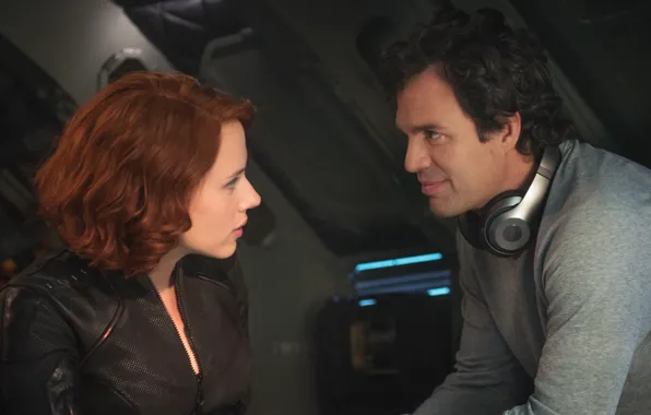 Scarlett Johansson, Hulk, Marvel, Black Widow, Natasha Romanoff, Mark Ruffalo, Bruce Banner, Avengers: Age of …