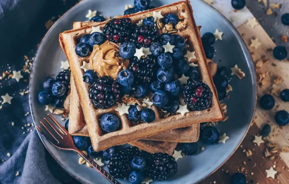 Picture berries, waffles, BlackBerry, blueberries