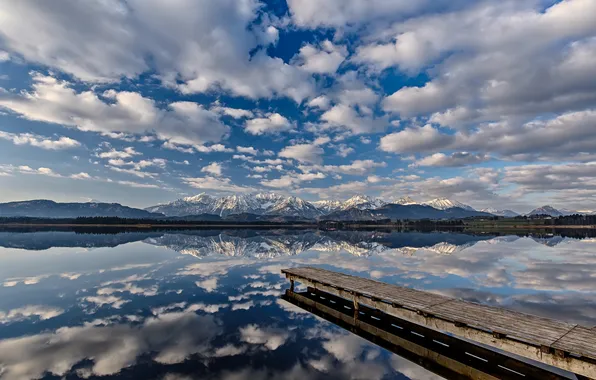 Picture clouds, mountains, lake, reflection, mirror, pierce