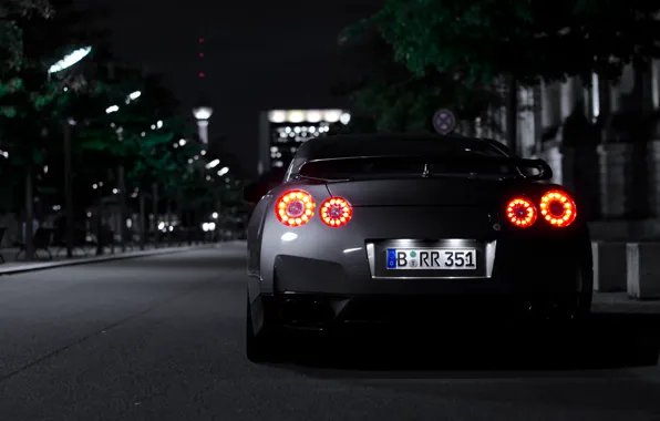 Picture night, city, the city, lights, nissan, cars, auto, Nissan