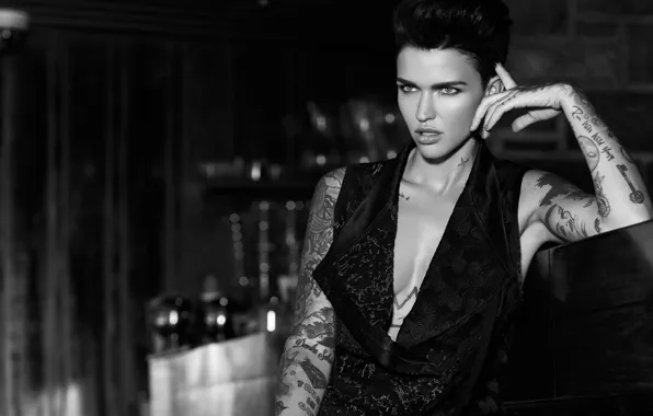 Look, black and white, Ruby Rose
