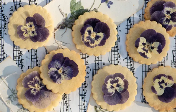 Flowers, notes, cookies, Pansy