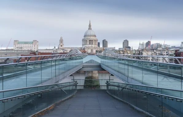 City, London, Millenium Bridge