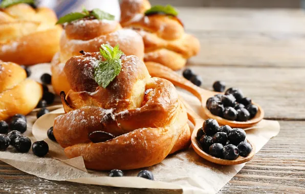 Picture berries, blueberries, mint, wood, cakes, powdered sugar, buns