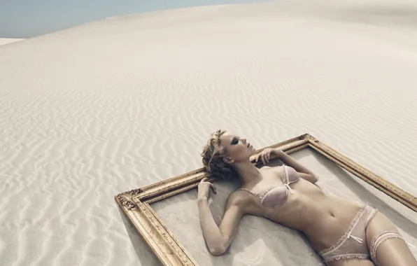 Desert, linen, frame
