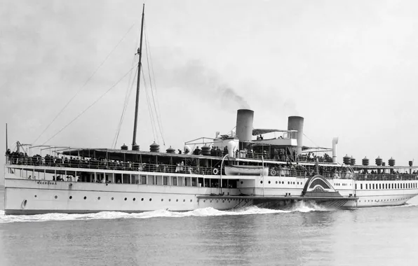 Picture retro, steamer, old, old, Kolesnik, Passengers, STEAMSHIP