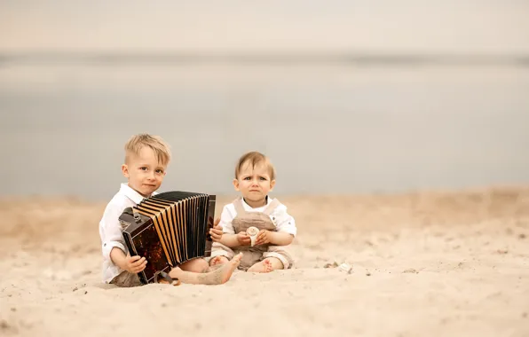 Summer, shore, boys, accordion
